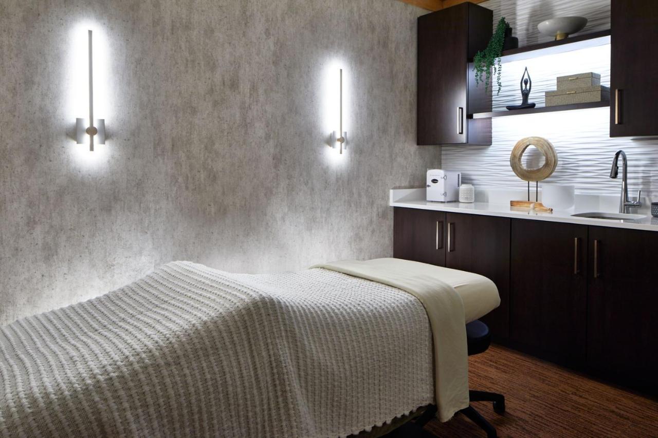 Lancaster Marriott At Penn Square Hotel Екстериор снимка