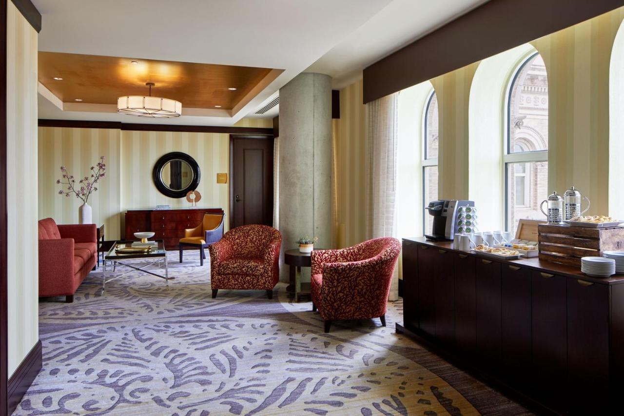 Lancaster Marriott At Penn Square Hotel Екстериор снимка