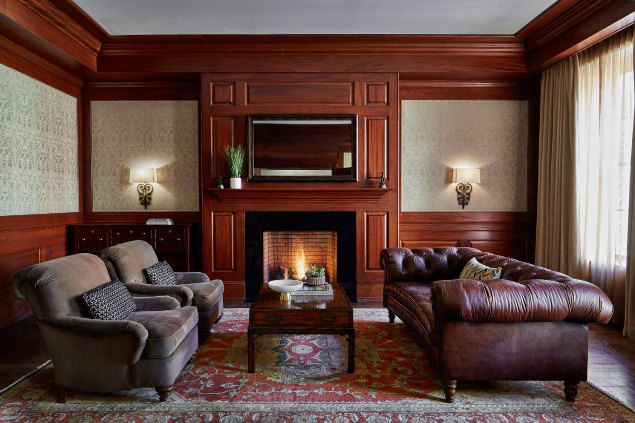 Lancaster Marriott At Penn Square Hotel Екстериор снимка